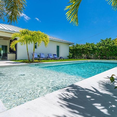 Luxury House 4 Beds Heated Pool W Jaccuzzi Apartamento North Bay Village Exterior foto