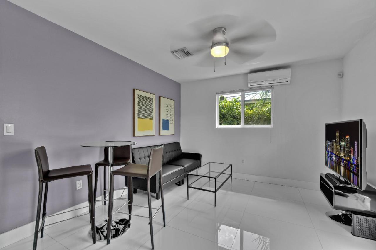 Luxury House 4 Beds Heated Pool W Jaccuzzi Apartamento North Bay Village Exterior foto