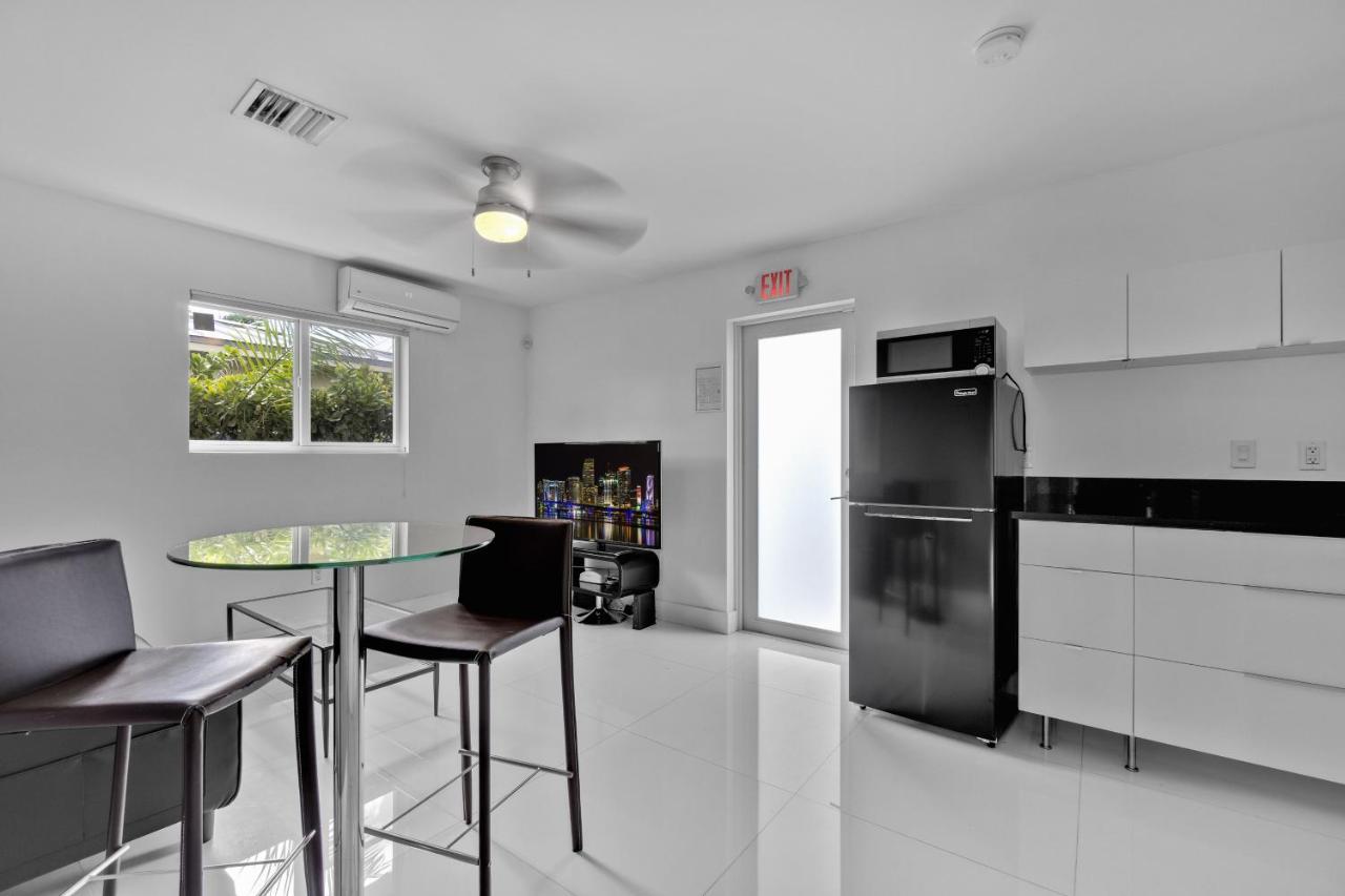 Luxury House 4 Beds Heated Pool W Jaccuzzi Apartamento North Bay Village Exterior foto