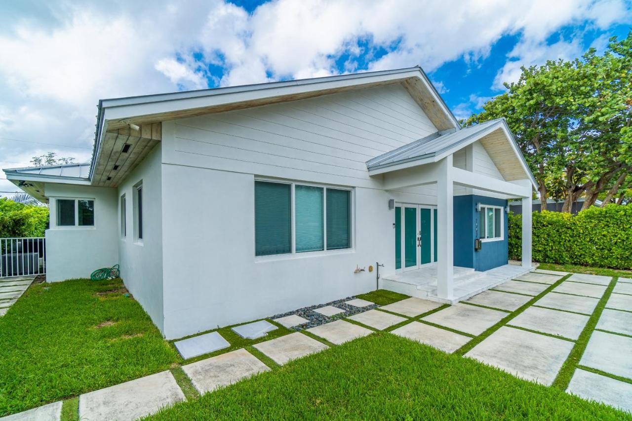 Luxury House 4 Beds Heated Pool W Jaccuzzi Apartamento North Bay Village Exterior foto